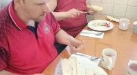zdravé raňajky s vypestovanou zeleninou